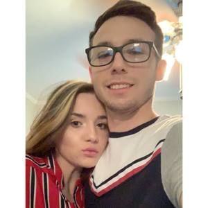 Meet your Posher, Katelyn